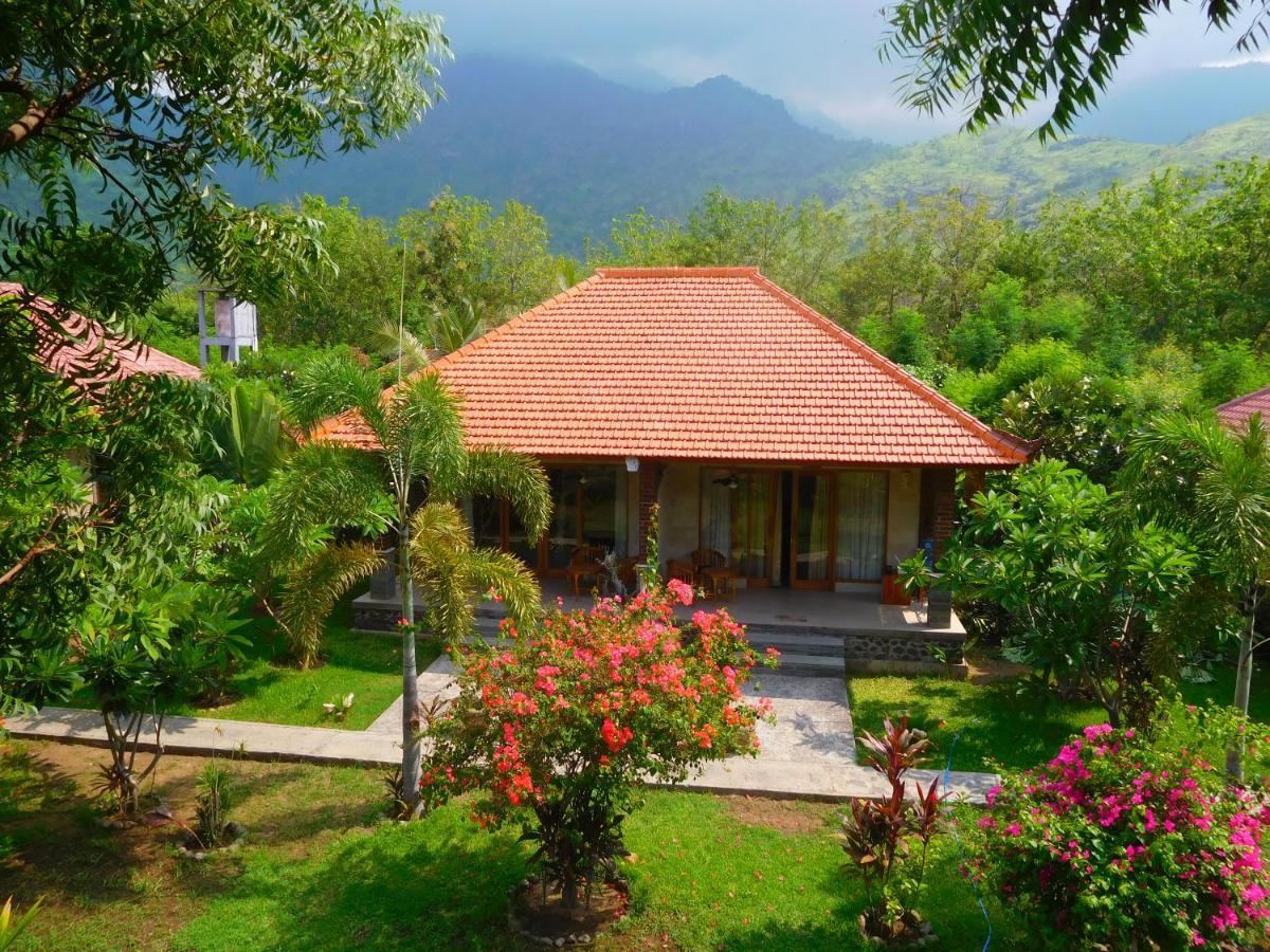 Tegal Sari, Pemuteran- North Bali Hotel Kültér fotó